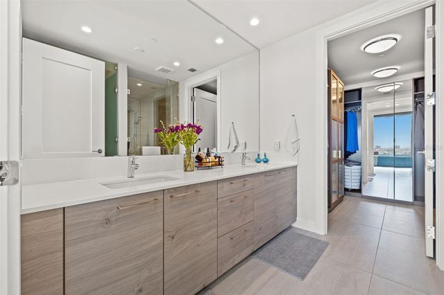 301 1ST STREET S 2006, St Petersburg, FL 33701