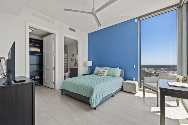 301 1ST STREET S 2006, St Petersburg, FL 33701