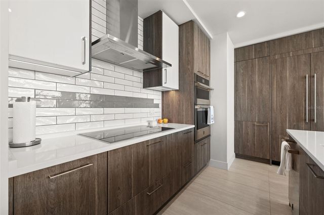 301 1ST STREET S 2006, St Petersburg, FL 33701