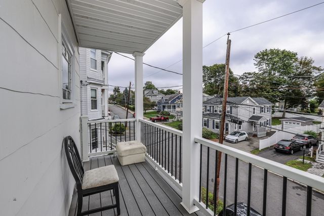 19 Sturgis St, Woburn, MA 01801