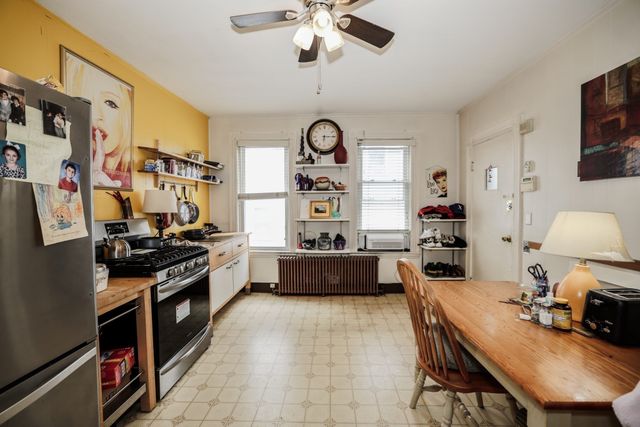 19 Sturgis St, Woburn, MA 01801