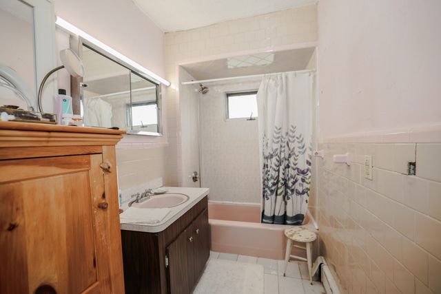 19 Sturgis St, Woburn, MA 01801