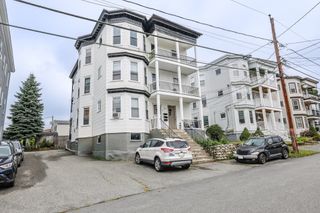 19 Sturgis St, Woburn, MA 01801