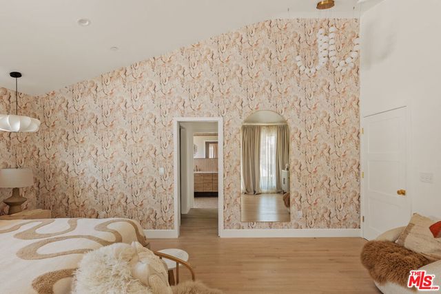 7832 Henefer Avenue, Los Angeles, CA 90045
