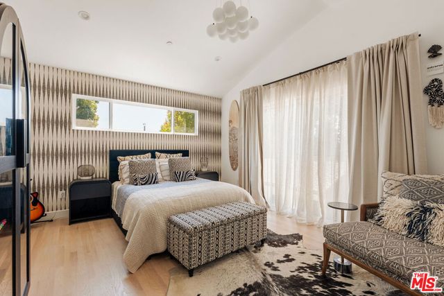 7832 Henefer Avenue, Los Angeles, CA 90045