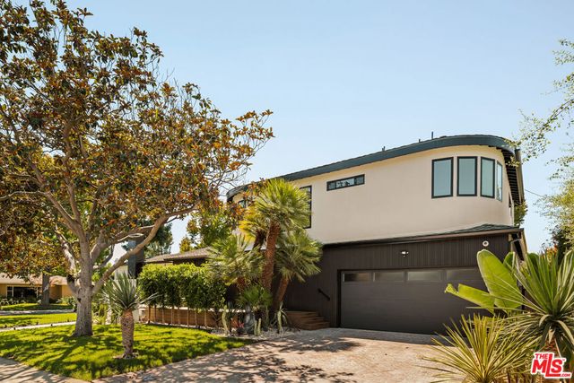 7832 Henefer Avenue, Los Angeles, CA 90045
