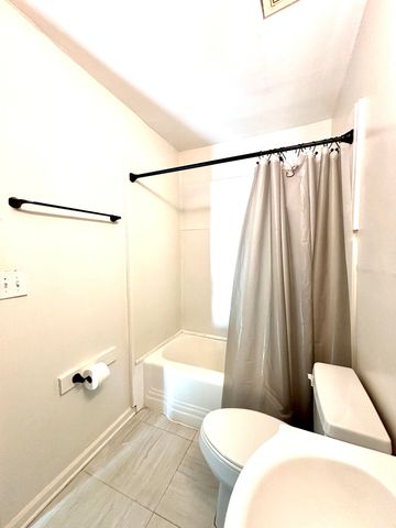 3104 Azalea Drive B, North Charleston, SC 29405