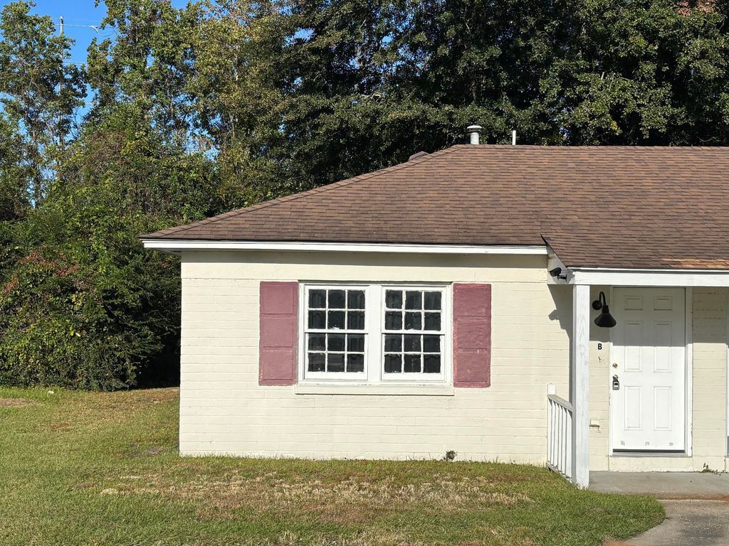 3104 Azalea Drive B, North Charleston, SC 29405