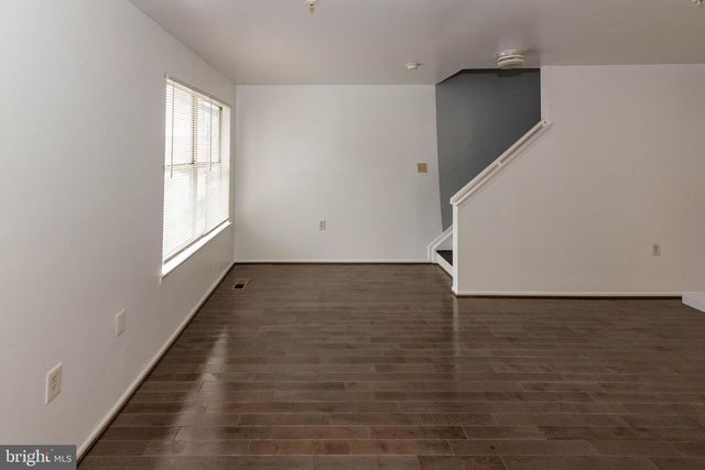 1009 HILLMAN ST, Baltimore, MD 21202