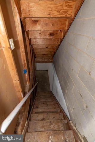 1009 HILLMAN ST, Baltimore, MD 21202