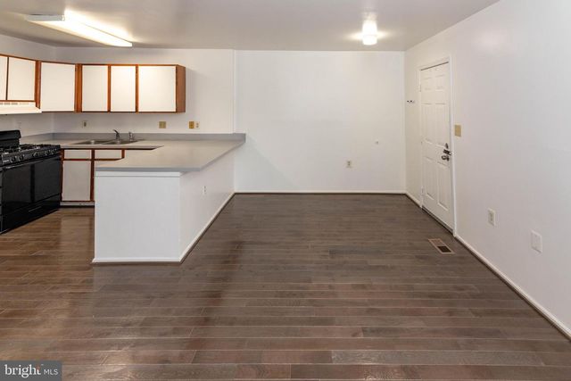 1009 HILLMAN ST, Baltimore, MD 21202