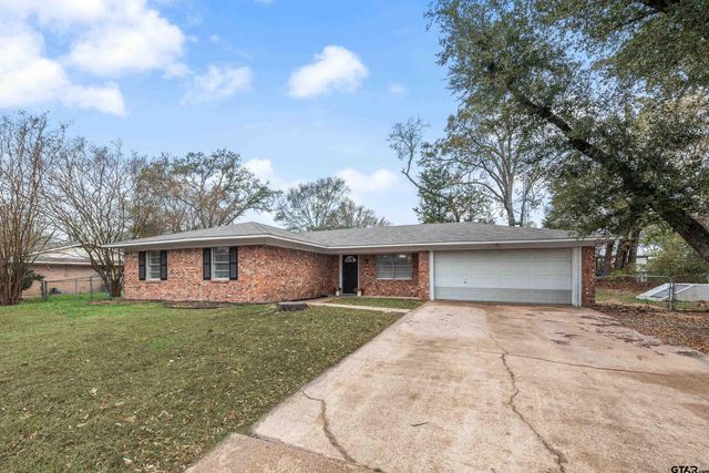 377 Nichols Dr, Canton, TX 75103