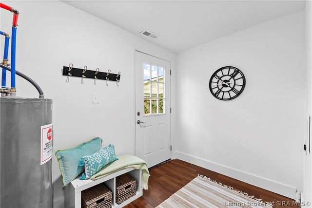 1009 W Harrison Avenue, Clarksville, IN 47129