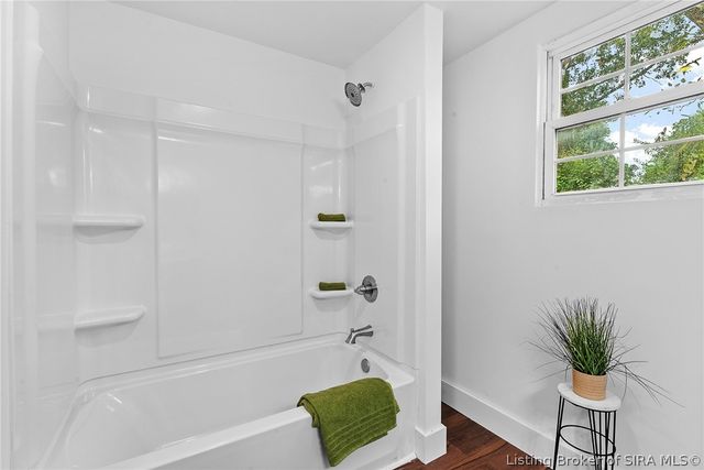 1009 W Harrison Avenue, Clarksville, IN 47129