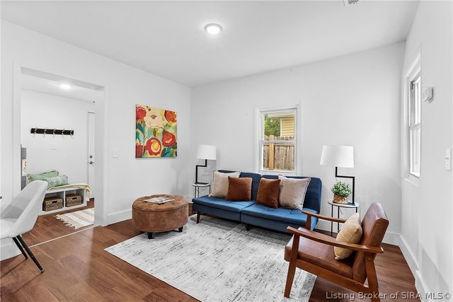 1009 W Harrison Avenue, Clarksville, IN 47129