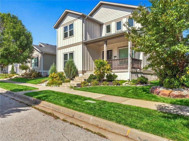 8806 NE 81st Terrace, Kansas City, MO 64158