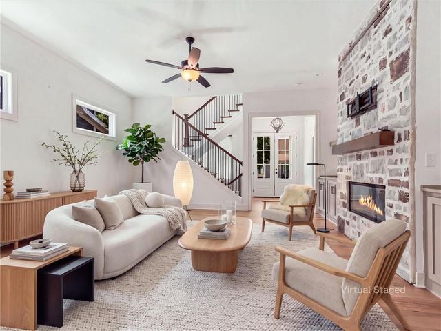 8806 NE 81st Terrace, Kansas City, MO 64158