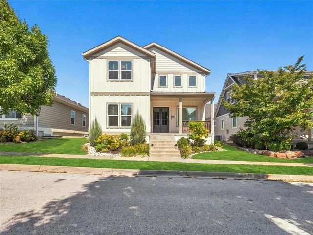 8806 NE 81st Terrace, Kansas City, MO 64158