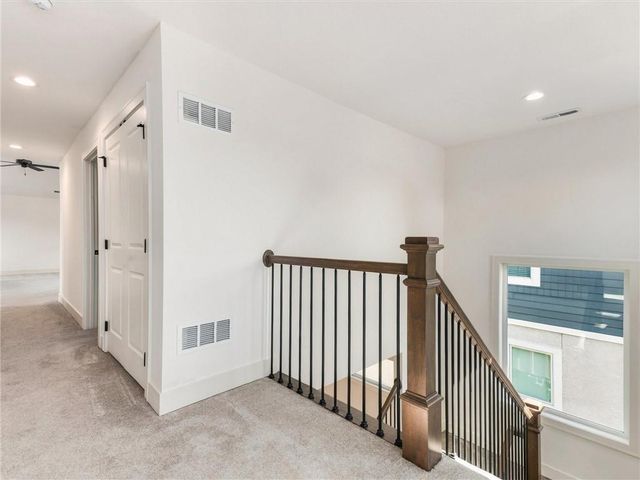 8806 NE 81st Terrace, Kansas City, MO 64158
