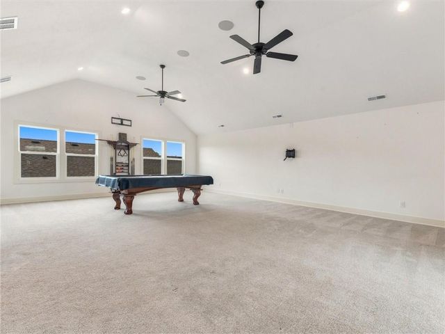 8806 NE 81st Terrace, Kansas City, MO 64158