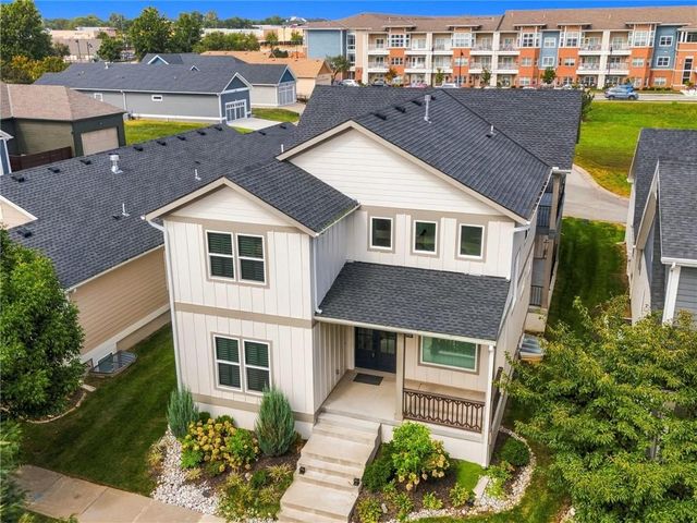 8806 NE 81st Terrace, Kansas City, MO 64158