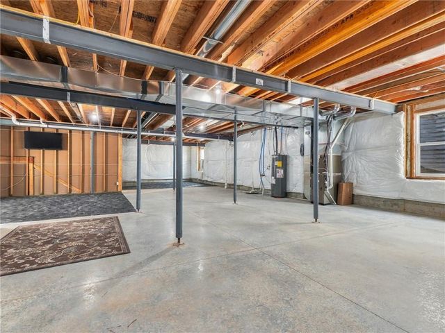 8806 NE 81st Terrace, Kansas City, MO 64158