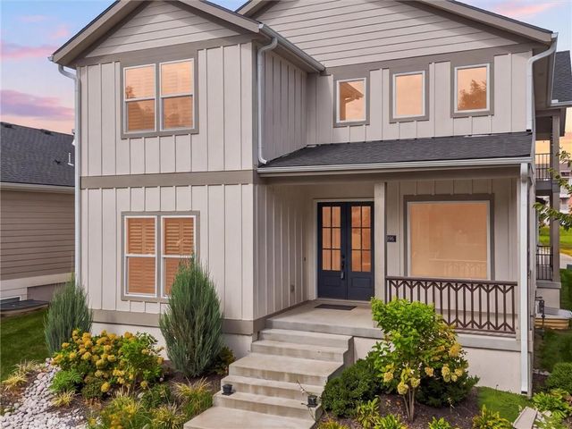8806 NE 81st Terrace, Kansas City, MO 64158