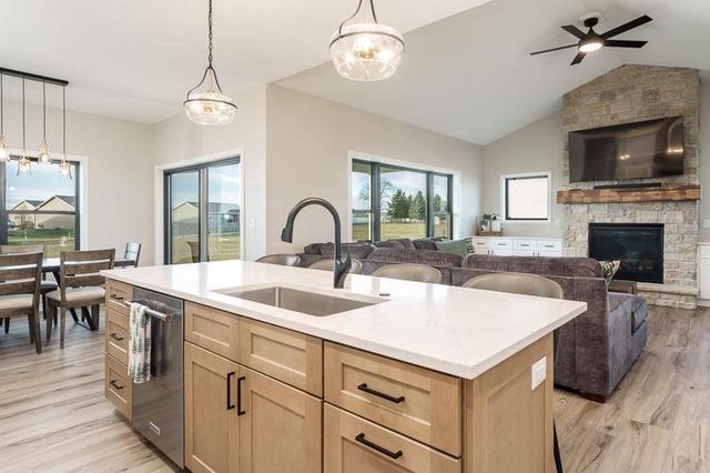 139 E Evergreen Lane, Milton, WI 53525