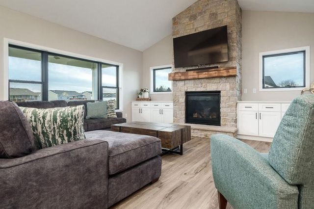 139 E Evergreen Lane, Milton, WI 53525