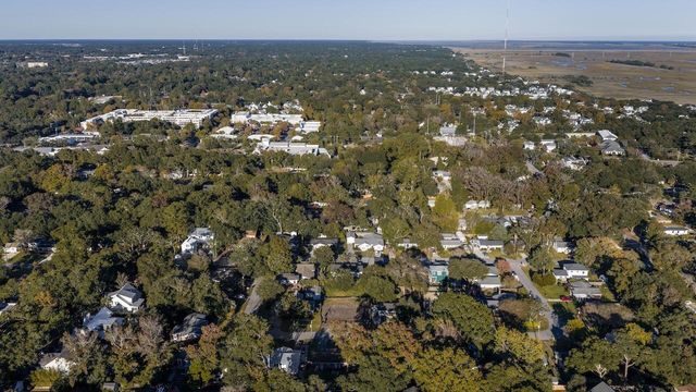 894 Randall Drive, Mount Pleasant, SC 29464