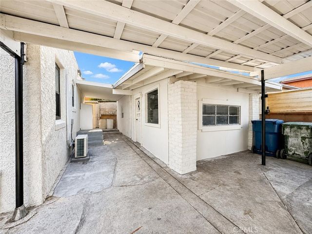 1067 1069 S Rowan Avenue, East Los Angeles, CA 90023