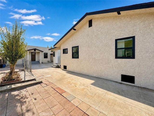 1067 1069 S Rowan Avenue, East Los Angeles, CA 90023