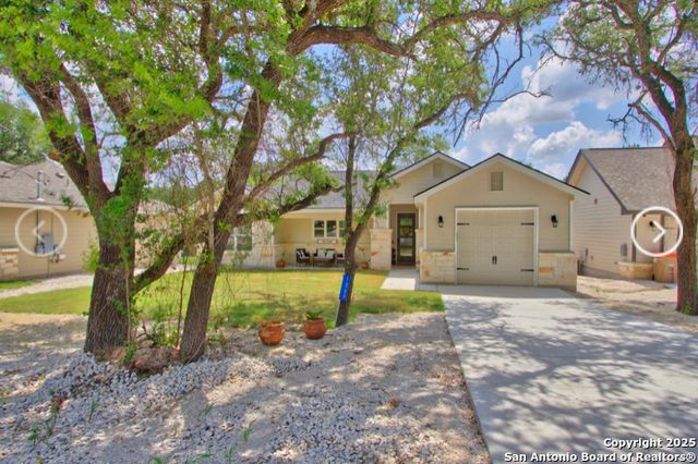 1269 Lavaca, Canyon Lake, TX 78133