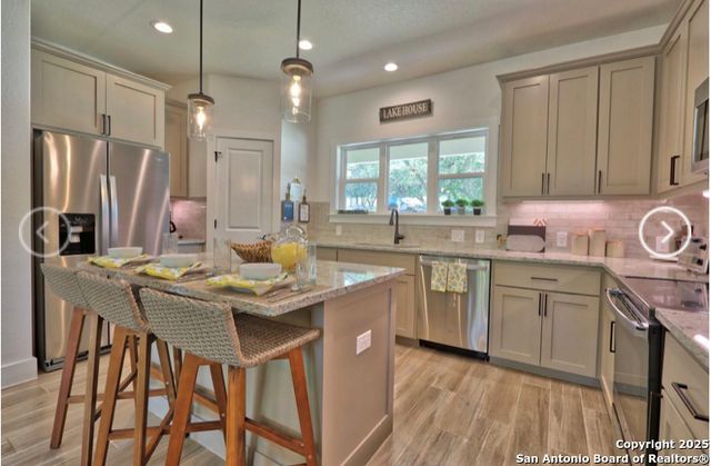1269 Lavaca, Canyon Lake, TX 78133