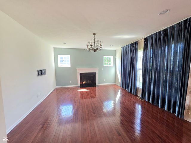 7048 Stoney Ridge Drive, Columbus, IN 47201