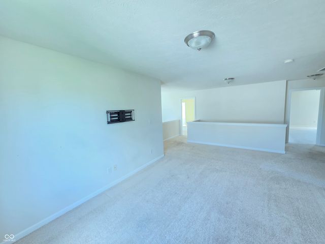 7048 Stoney Ridge Drive, Columbus, IN 47201