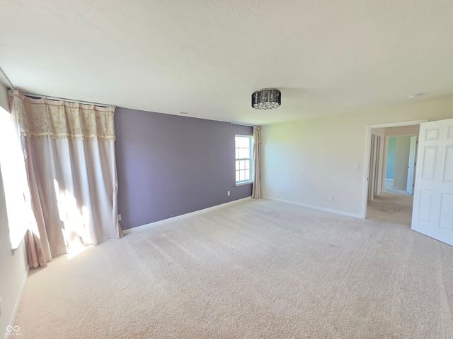 7048 Stoney Ridge Drive, Columbus, IN 47201