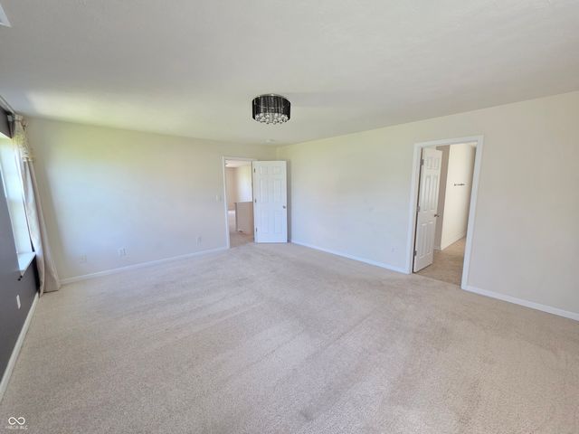 7048 Stoney Ridge Drive, Columbus, IN 47201