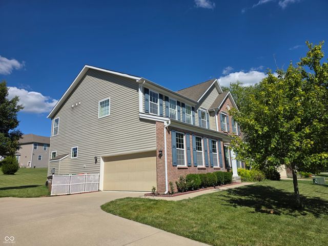 7048 Stoney Ridge Drive, Columbus, IN 47201