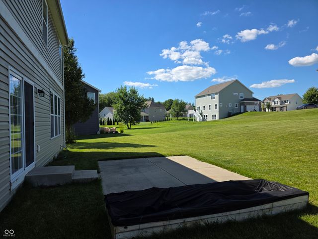 7048 Stoney Ridge Drive, Columbus, IN 47201