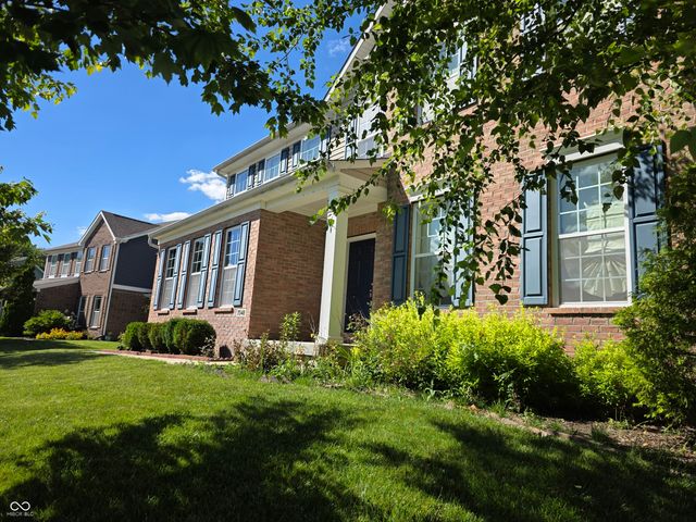 7048 Stoney Ridge Drive, Columbus, IN 47201