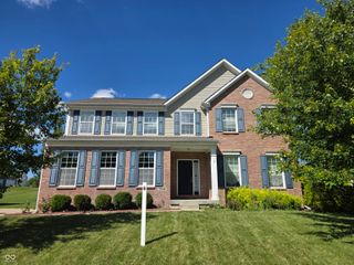 7048 Stoney Ridge Drive, Columbus, IN 47201
