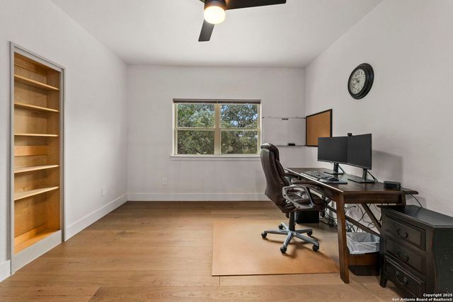 445 Settlers Ln, Bandera, TX 78003