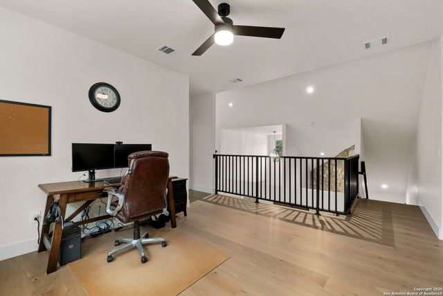 445 Settlers Ln, Bandera, TX 78003