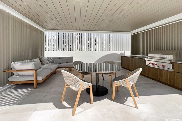 1000 Auahi Street 2305, Honolulu, HI 96814