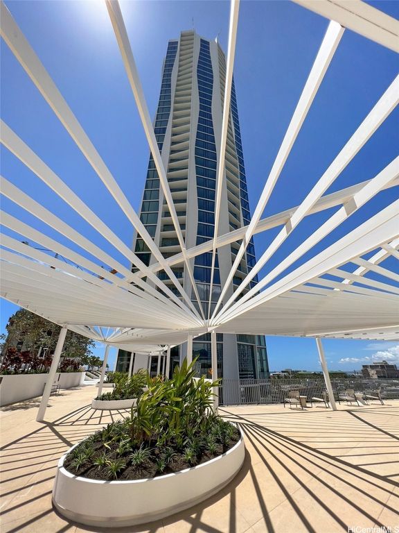 1000 Auahi Street 2305, Honolulu, HI 96814