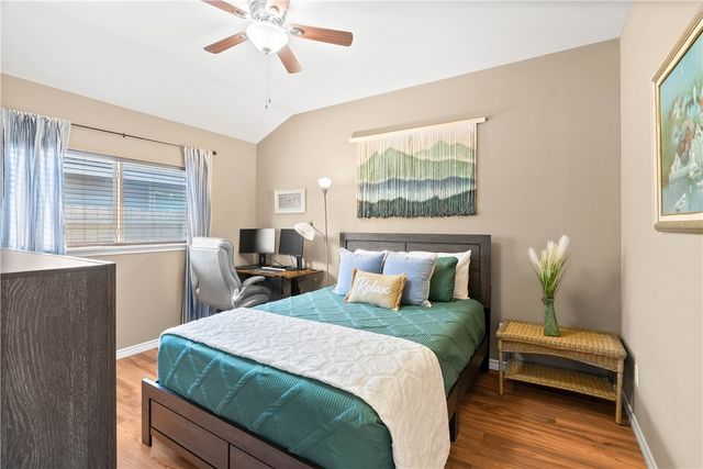 2214 Retta Dr, Corpus Christi, TX 78418