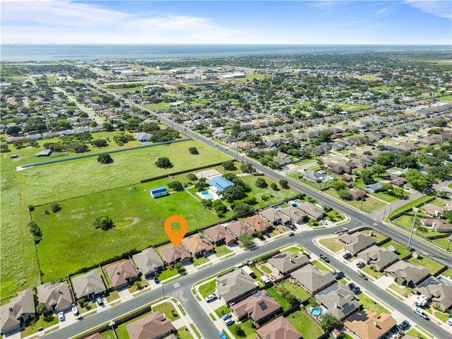 2214 Retta Dr, Corpus Christi, TX 78418
