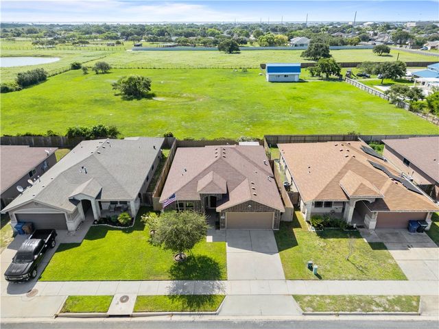 2214 Retta Dr, Corpus Christi, TX 78418