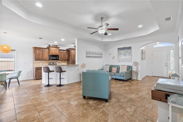 2214 Retta Dr, Corpus Christi, TX 78418
